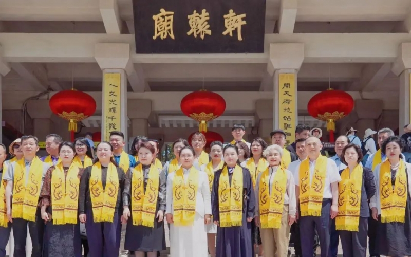 全聯(lián)女企業(yè)家商會(huì)走進(jìn)黃帝陵溯源尋根、凝心鑄魂