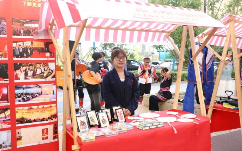 津南區(qū)民族團(tuán)結(jié)進(jìn)步宣傳月啟動(dòng)，時(shí)代記憶精彩亮相